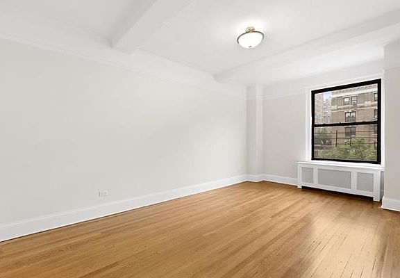 5th image of 210 W 101st St APT 3L