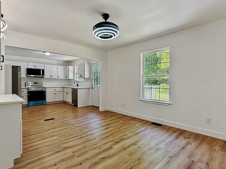 160 Briar Ridge Rd NW — Photo 8