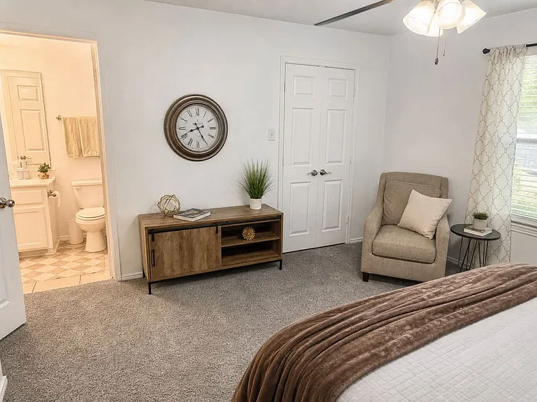 Bedroom