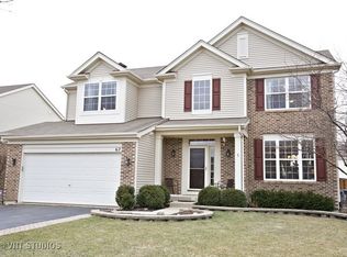 62 Briarwood Dr, Gilberts, IL 60136