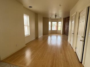 7 Hill St #3, Troy, NY 12180