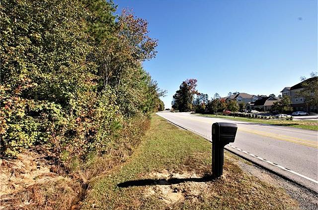 1st image of 2655 Pleasant Rd