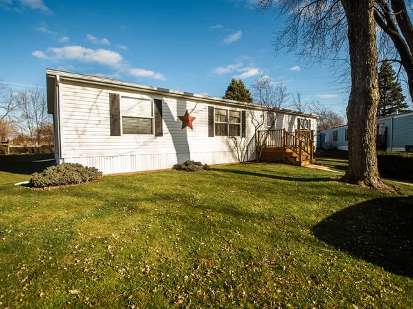 1302 Carondelet Ave, Dixon, IL 61021