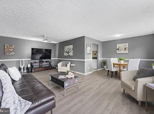 5111 8th Rd S APT 111, Arlington, VA 22204