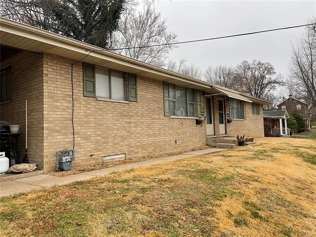 2306 College Ave photo 1