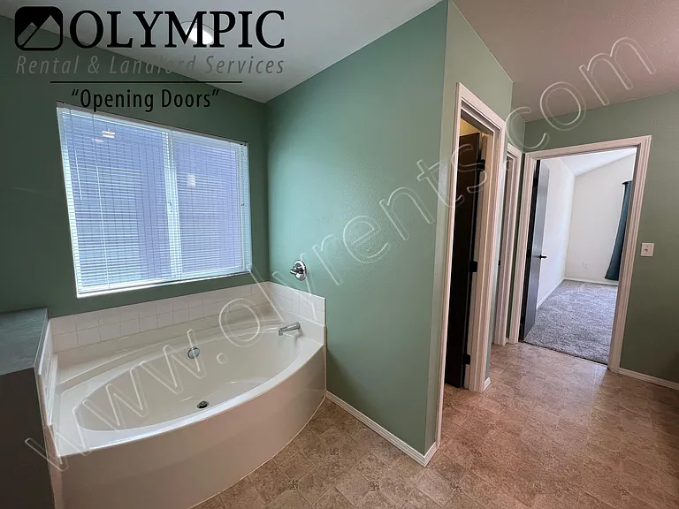 6702 Kirsop Village Dr SW — Photo 15