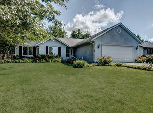 504 Mutton Dr, Winnebago, IL 61088