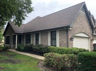 522 Rosebud Dr S, Lombard, IL