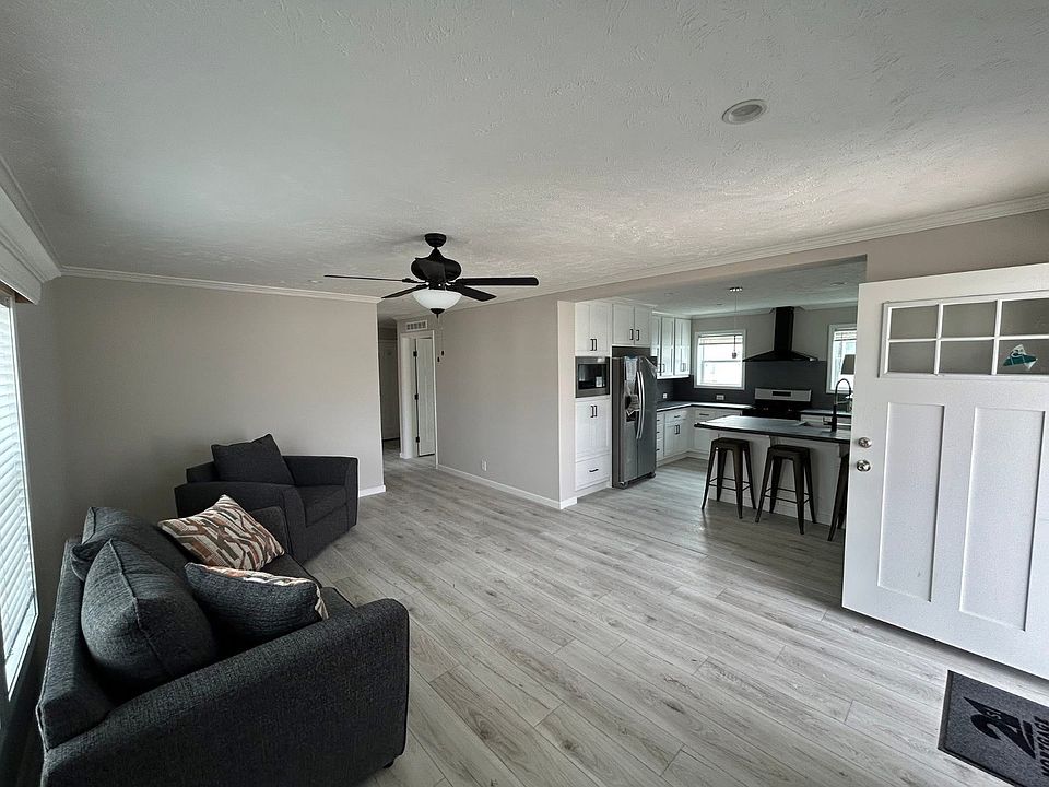 2nd image of 763 County Line Rd #42