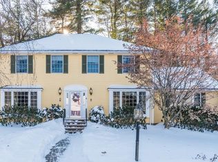 4 Jefferson Cir, Reading, MA 01867