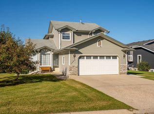 5102 59th St, Cold Lake, AB T9M1S3