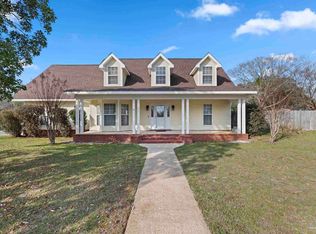 6840 Avenida De Galvez, Navarre, FL 32566