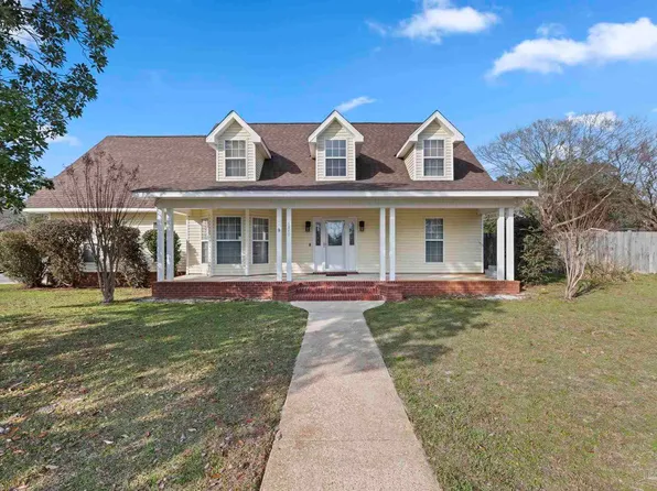6840 Avenida De Galvez, Navarre, FL 32566