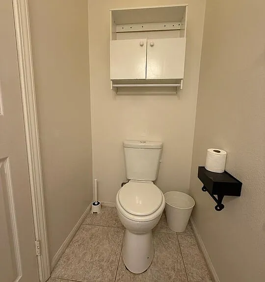 719 W Avenue Q10 — Photo 11