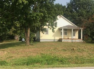 1062 Old Ripley Rd, Sorento, IL 62086