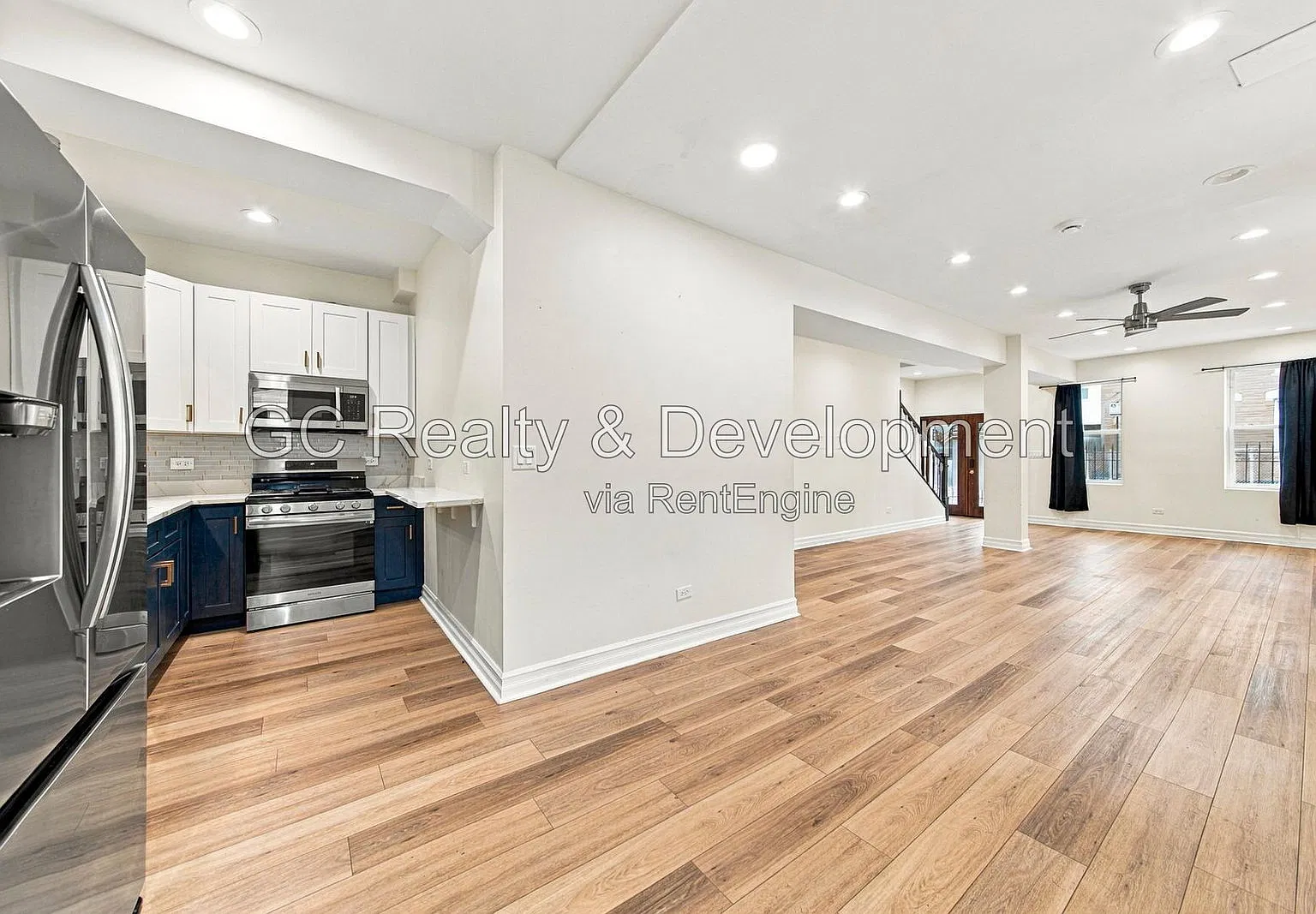 1013 W 18th Pl — Photo 3