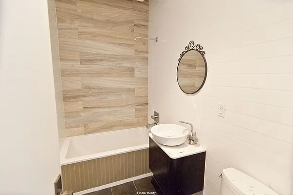 Rented by Fiddler Realty | media 17