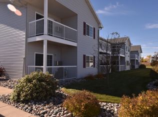 1109 Riverview Rd APT 211, Detroit Lakes, MN 56501