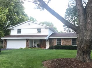 2870 Santa Barbara Dr, Brookfield, WI 53005