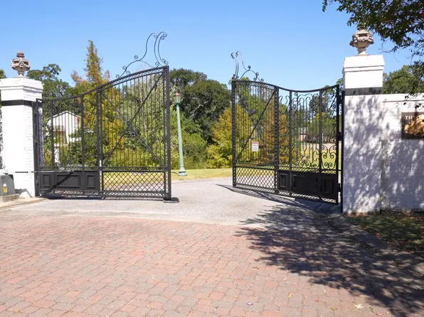 107 Park Ridge Ln, Lafayette, LA 70503