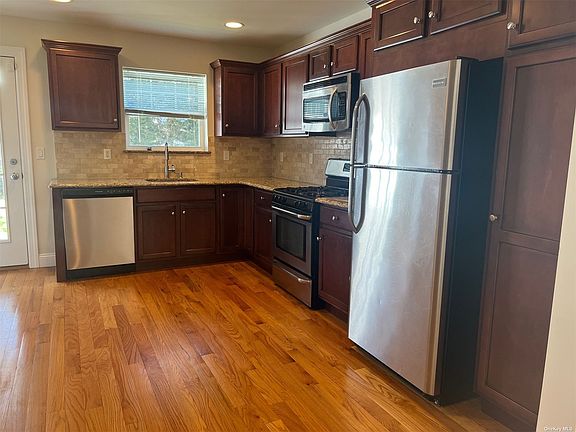 4th image of 32 Dunes Ln Unit B