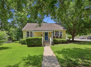 713 Pennsylvania St, Leavenworth, KS 66048