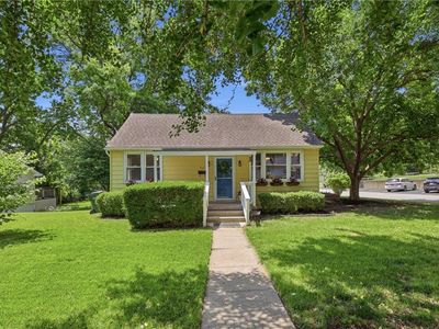 713 Pennsylvania St, Leavenworth, KS, 66048