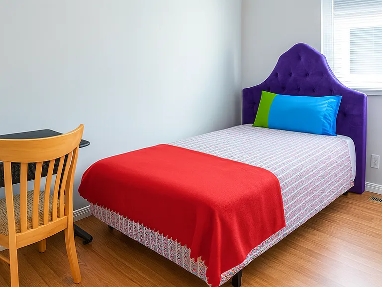 Bedroom C: $980 Private room with Single sized bed