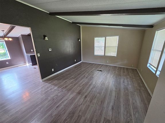 2nd image of 8 Park Ln