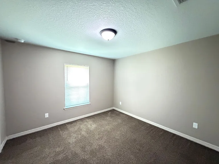 2209 SW 156th Loop — Photo 7
