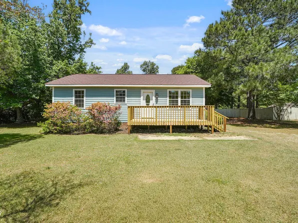 704 Wagstaff Rd, Fuquay Varina, NC 27526