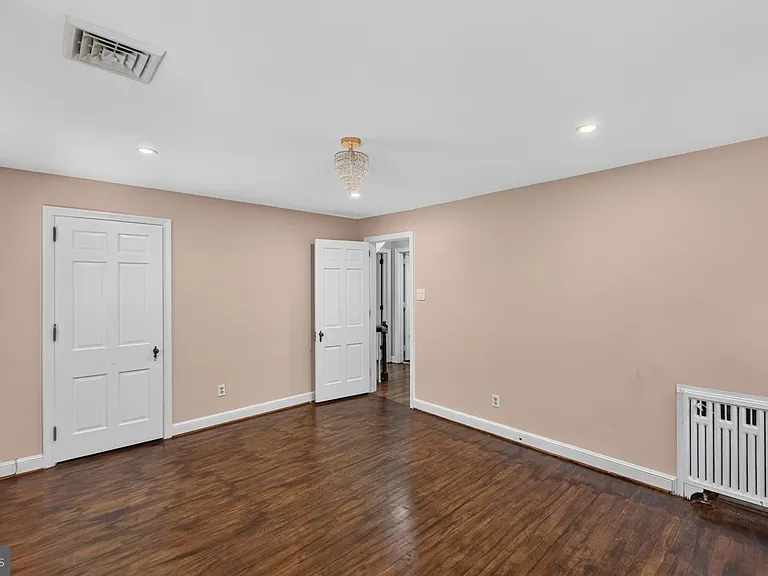 1512 Wilson St — Photo 21