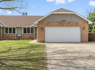 7350 Bagpipe Blvd, Eden Prairie, MN 55346