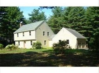 59 Larkspur Dr, Amherst, MA 01002