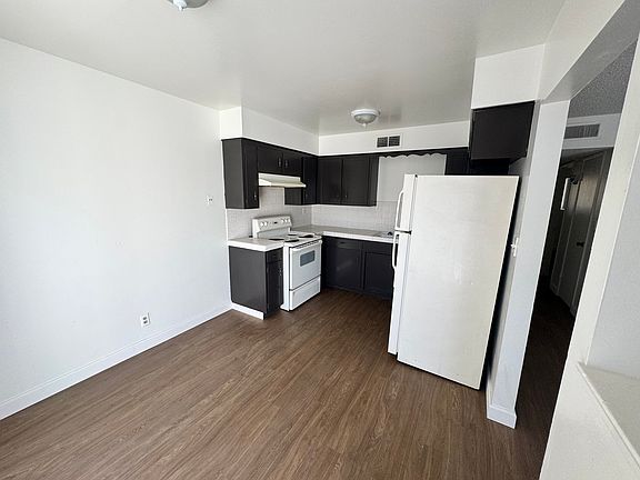 5th image of 4092 E Butler Ave #C