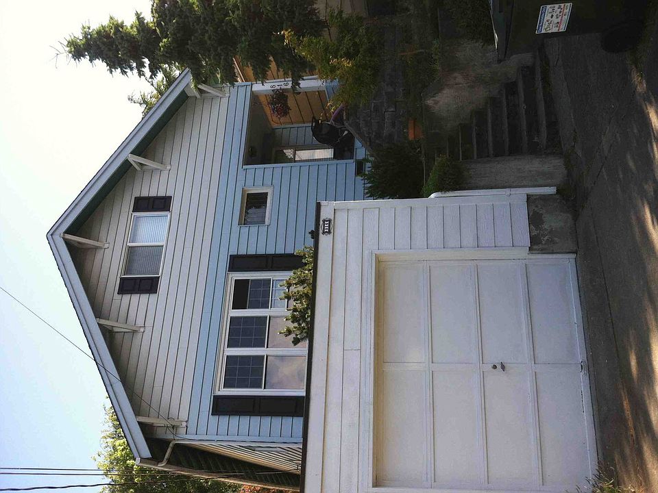 2nd image of 816 NE 66th St