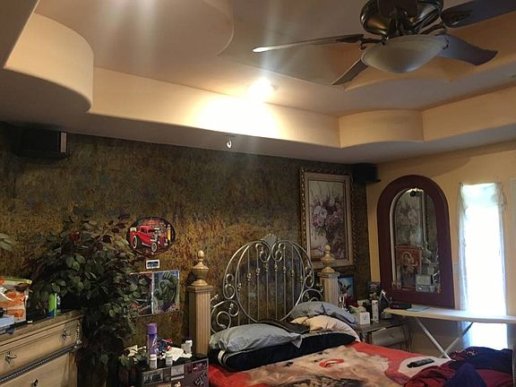 4th image of 602 E Bogambilia Ave