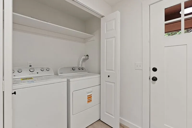 3 bed, 1.5 bath, 1092 sqft, $1,595 — Photo 3