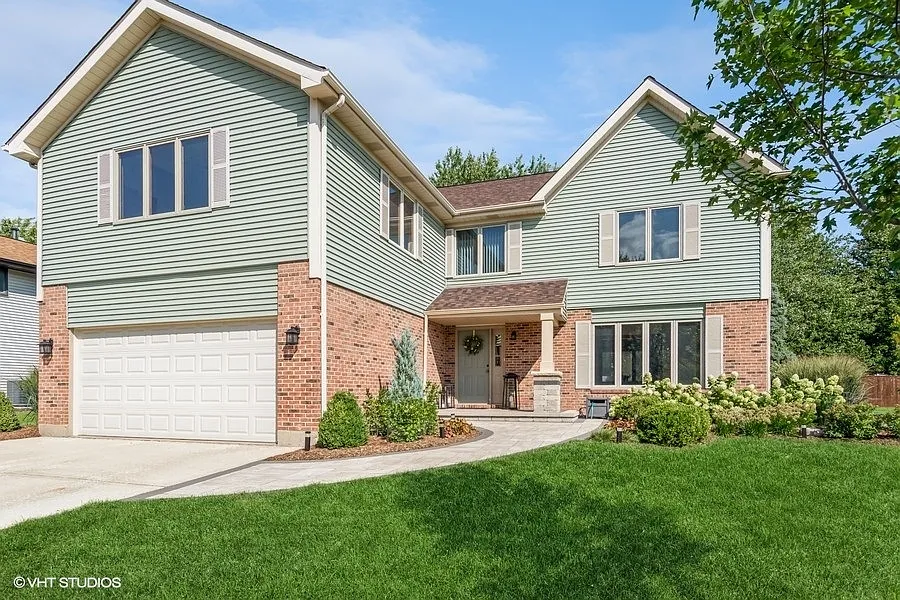 9 Mayfair Ln photo 1