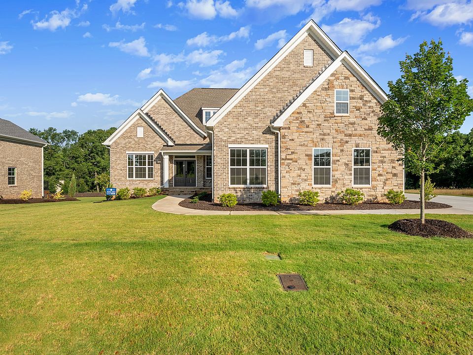 1st image of 103 Wagner Ct