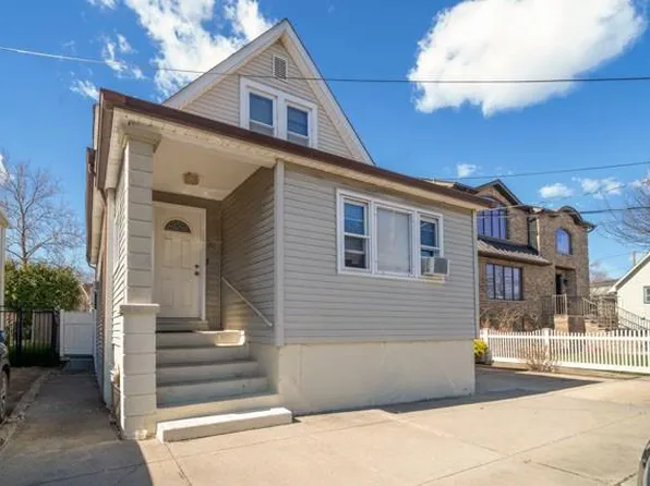 80 Labau Ave, Staten Island, NY 10301