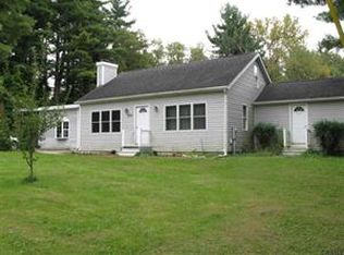 262 Grooms Rd, Halfmoon, NY 12065
