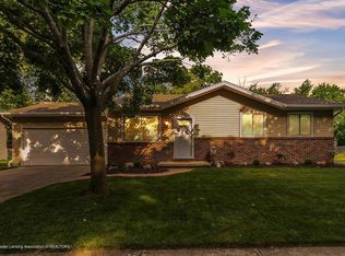 2601 Byrnes Rd, Lansing, MI 48906