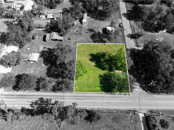 Madison St, Bedias, TX 77831