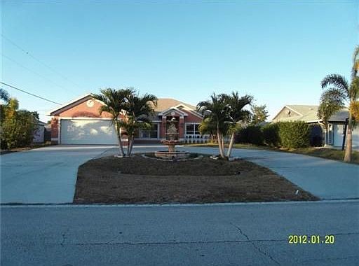 1st image of 163 SW Oakridge Dr
