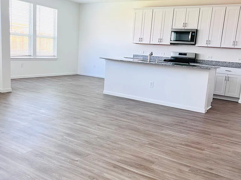 1001 Greenshank Dr — Photo 15