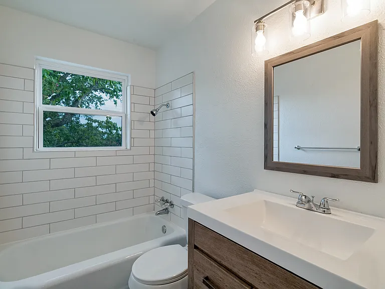 Updated second-floor full bathroom.