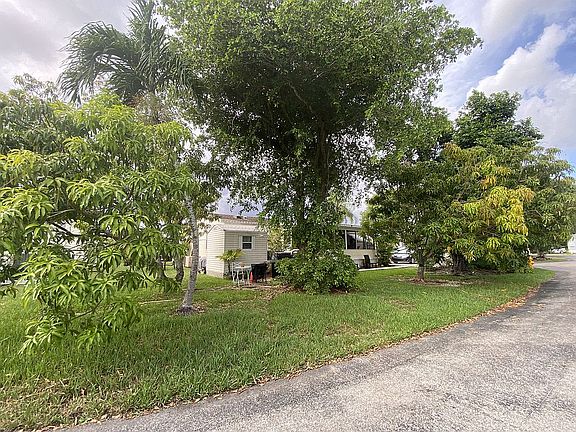 3rd image of 34980 SW 188th Ave Rd