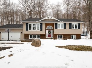 791 Old Muskoka Rd, Huntsville, ON P0B 1M0