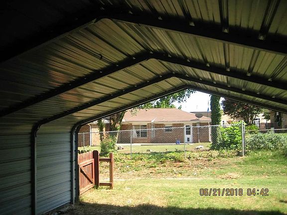 2nd image of 1802 W Parkview Ave